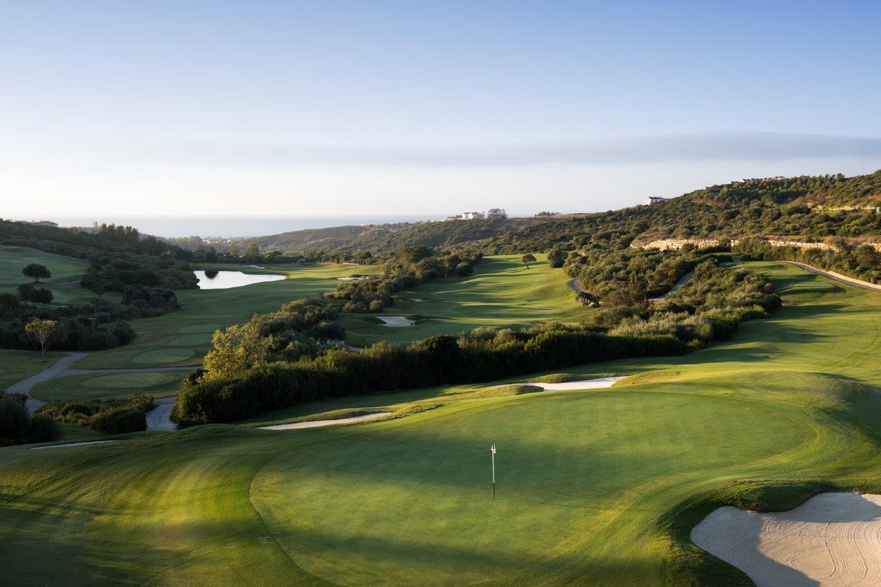 Discover Europe with PerryGolf.